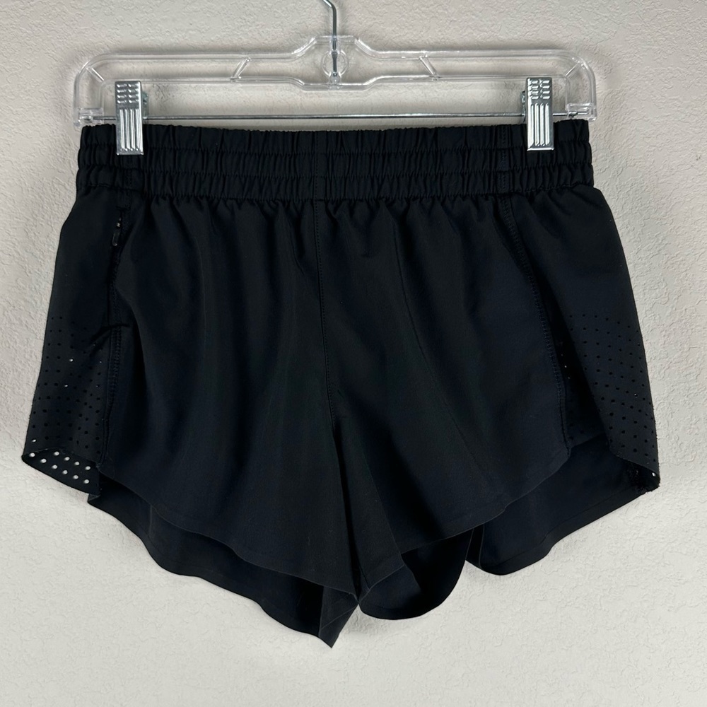 Athleta Black Hustle 3” Athletic Athleisure Shorts Size XS